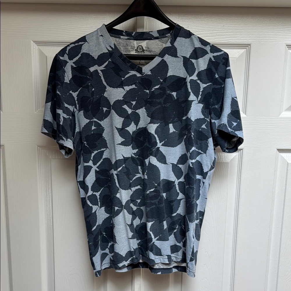 American Rag Black and Gray Short Sleeve Tee